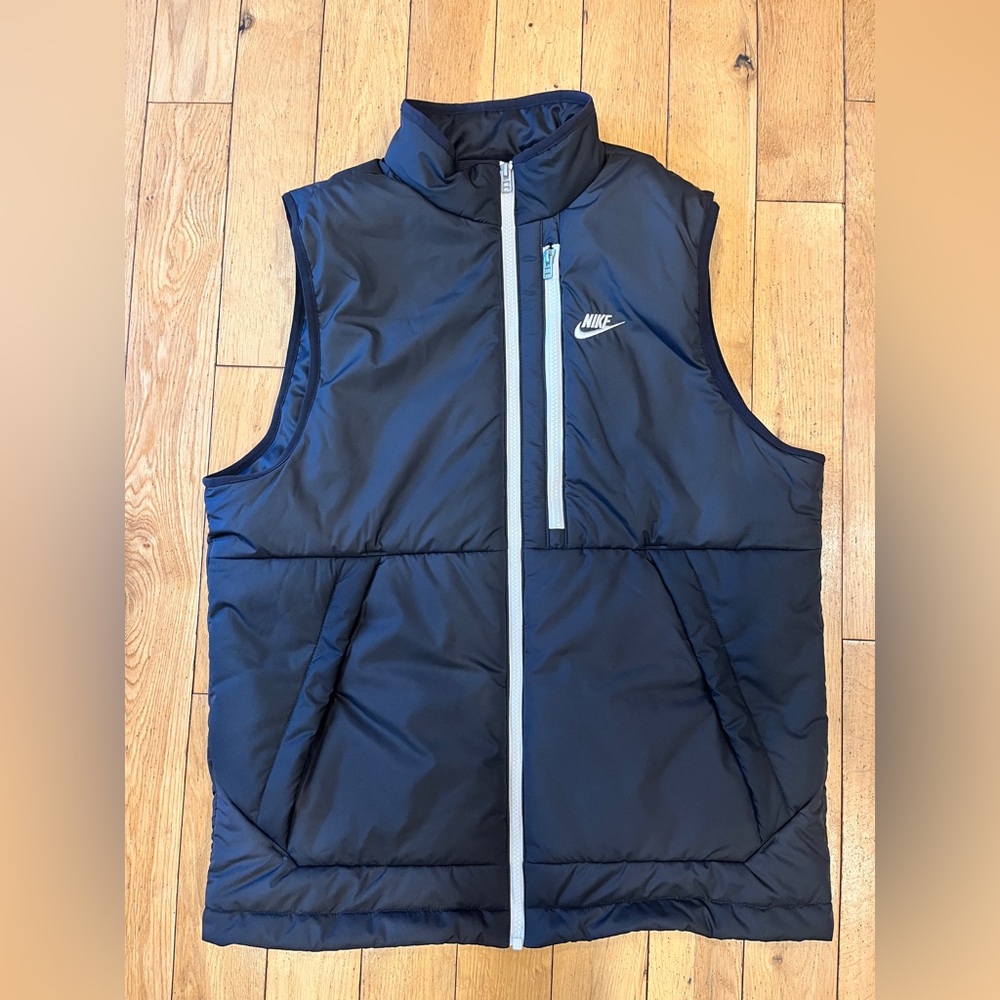 Nike therma fit legacy vest